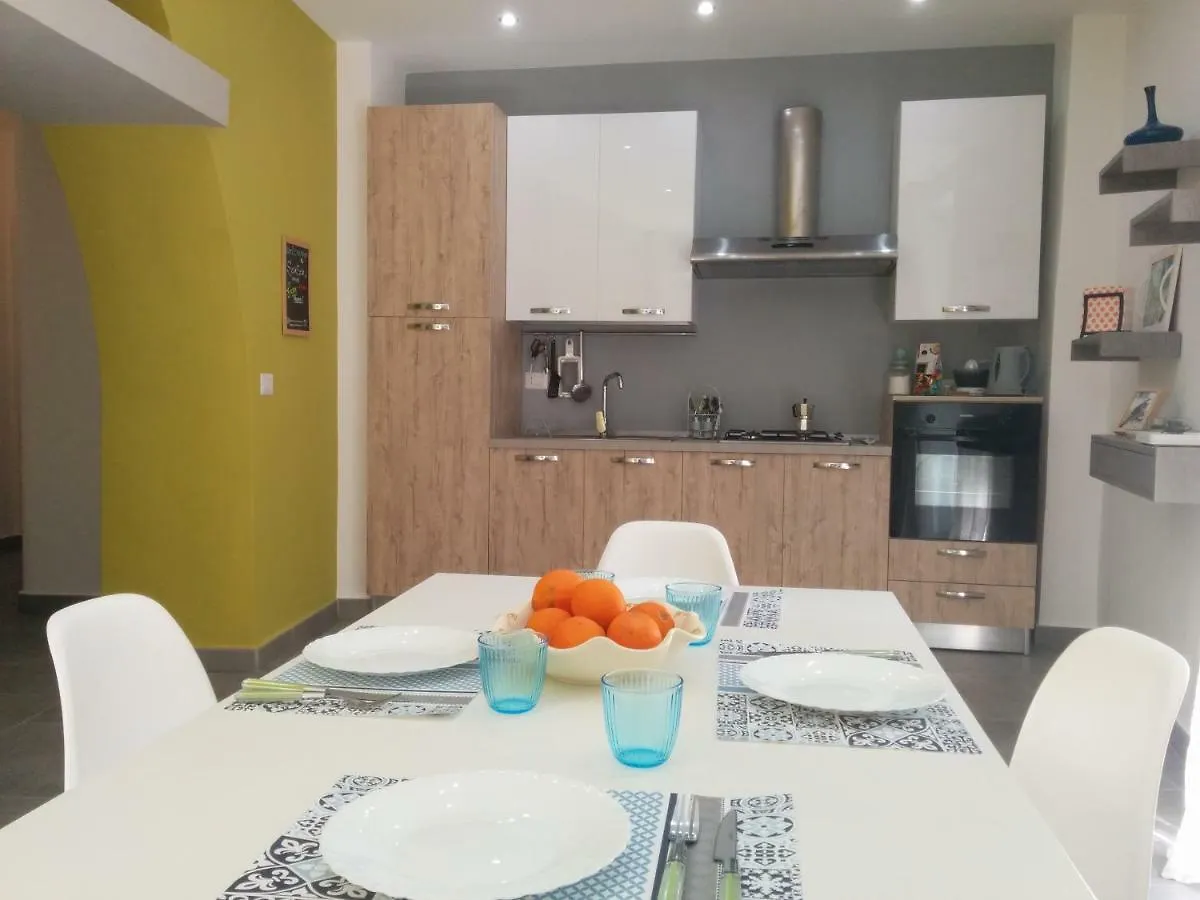 Cassaro Antico Appartement Palermo 0*,  Italië